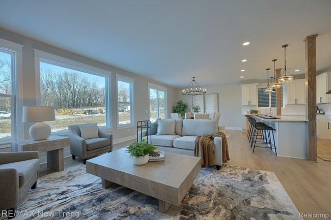 213 Mountain View Ln, House other with 4 bedrooms, 3 bathrooms and null parking in Milford MI | Image 5