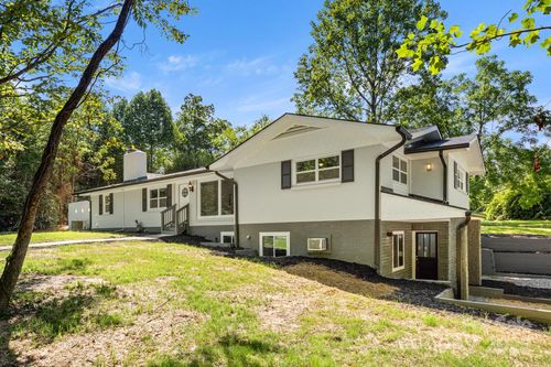 6672 Brevard Rd, Etowah, NC, 28729-8755 | Card Image