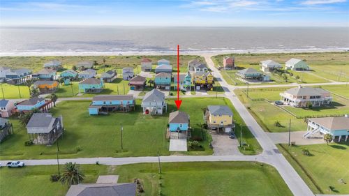 110 Verdia Dr, Crystal Beach, TX, 77650 | Card Image