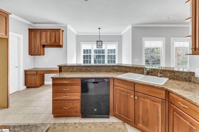 528 Carolee Way, House other with 5 bedrooms, 4 bathrooms and 3 parking in Greer SC | Image 15