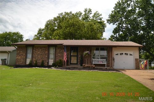 209 Meadowbrook Dr, Farmington, MO, 63640-1029 | Card Image