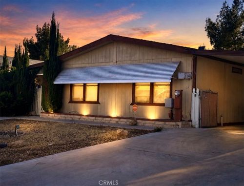 13874 Tam O Shanter Dr, Victorville, CA, 92395-4935 | Card Image