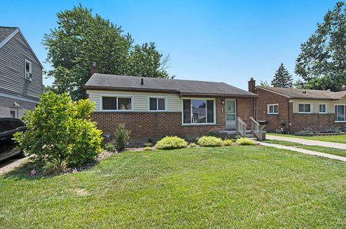 33647 Kathryn St, Garden City, MI, 48135-1079 | Card Image