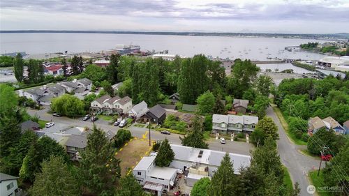 542 Donovan Ave, Bellingham, WA, 98225 | Card Image