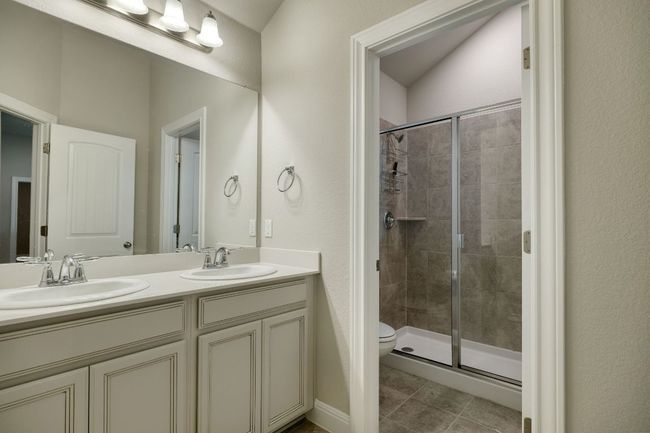 187 Glass Mountain Way, House other with 4 bedrooms, 4 bathrooms and 4 parking in Dripping Springs TX | Image 21