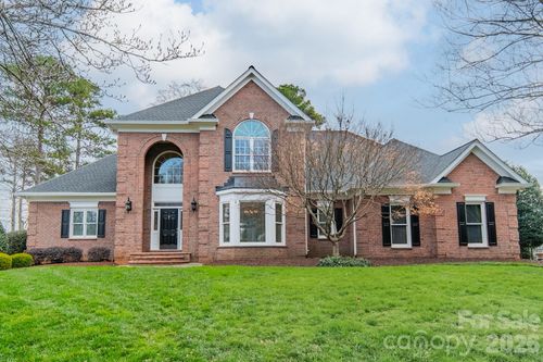 18908 Riverwind Ln, Davidson, NC, 28036-7849 | Card Image