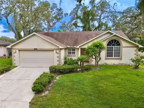 7624 Lake Forest Cir, PORT RICHEY, FL, 34668-5846 | Card Image