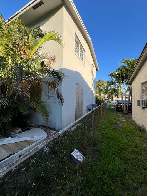 758 Sw 3rd Pl, Dania Beach, FL, 33004-4925 | Card Image
