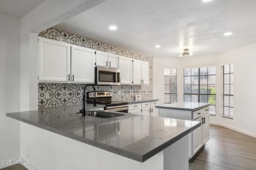 4206 E Agave Rd, Phoenix, AZ, 85044-4618 | Card Image