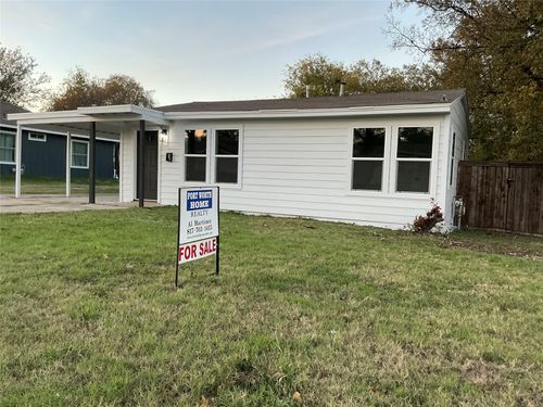 700 Hodgson St, Fort Worth, TX, 76115-4417 | Card Image