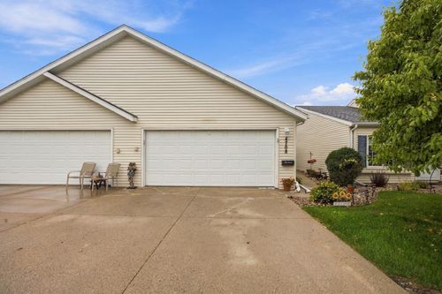 4708 10th Ave S, Fargo, ND, 58103-7238 | Card Image