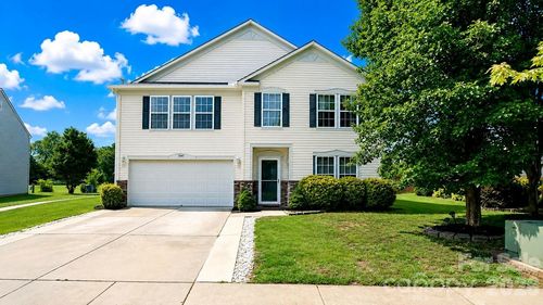 5597 Hammermill Dr, Harrisburg, NC, 28075-3931 | Card Image