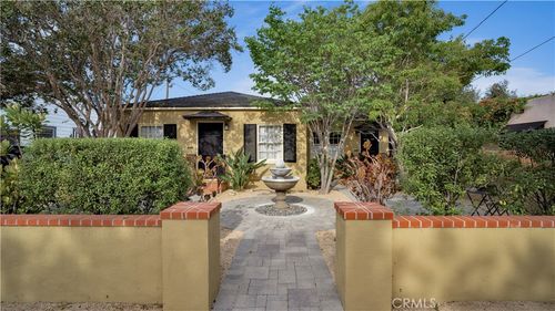 1806 N Ross St, Santa Ana, CA, 92706-3607 | Card Image