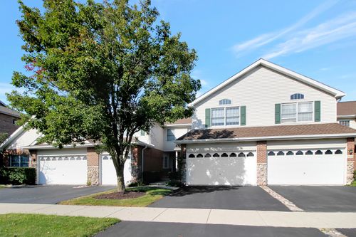 11028 Jodan Dr, Oak Lawn, IL, 60453-5053 | Card Image