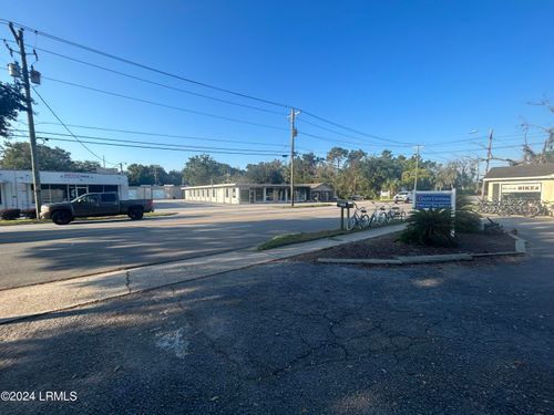 b-1810 Boundary St, Beaufort, SC, 29902-3952 | Card Image