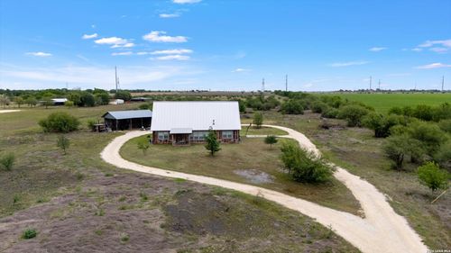 707 Creek Rd, Marion, TX, 78124-1825 | Card Image