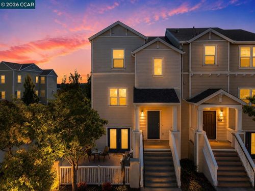 411 Summer Ln, Richmond, CA, 94806-2192 | Card Image