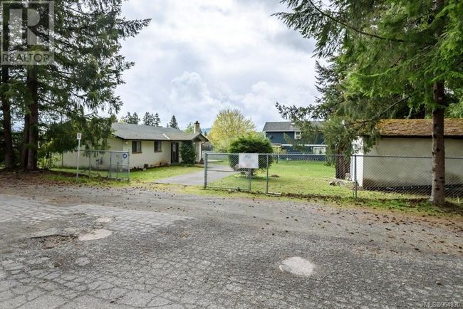 3330 Egremont Rd, House other with 3 bedrooms, 1 bathrooms and 2 parking in Cumberland BC | Image 1