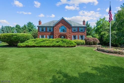 200 Raritan Ln, Whitehouse Station, NJ, 08889-3942 | Card Image