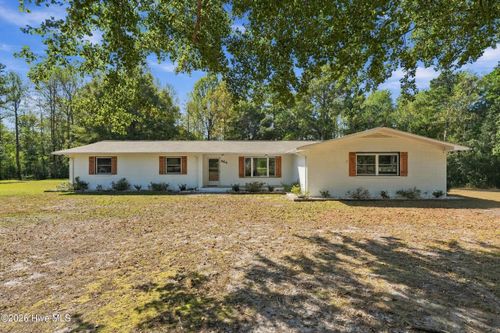 564 Old Folkstone Rd, Holly Ridge, NC, 28445-7642 | Card Image