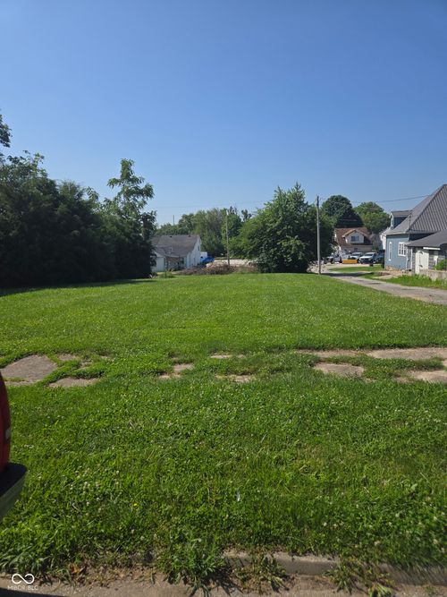 419 W 3rd St, Rushville, IN, 46173-1815 | Card Image
