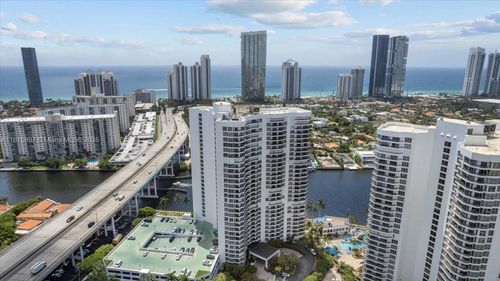 apt-2004-19195 Mystic Pointe Dr, Aventura, FL, 33180-4508 | Card Image