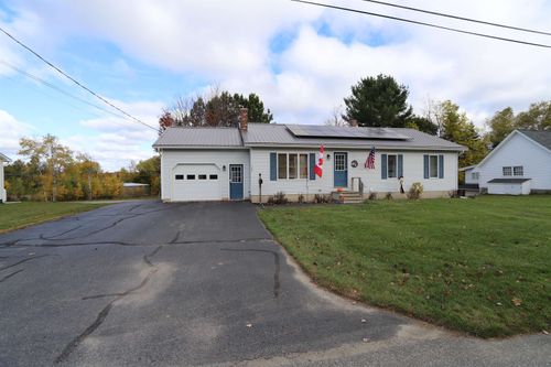 127 Sloan St, Newport, VT, 05855-5754 | Card Image