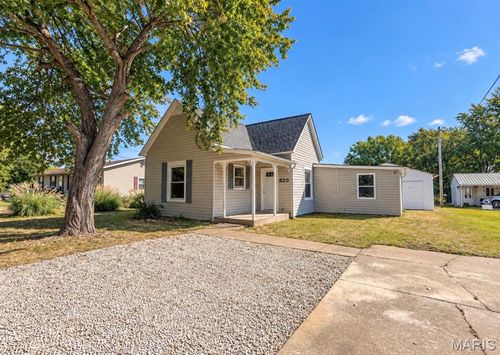 820 N Carleton St, Farmington, MO, 63640-1210 | Card Image