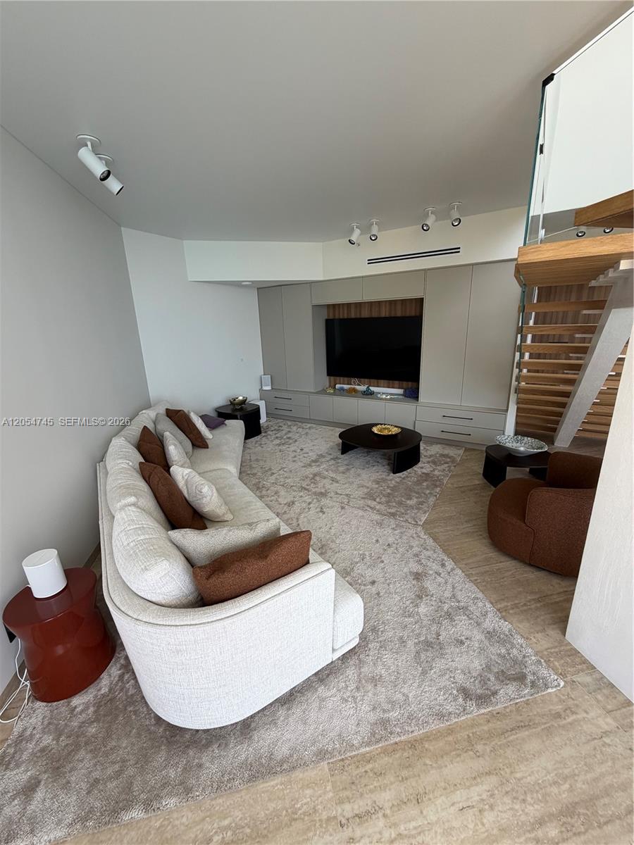 Residential Lease in Sunny Isles Beach