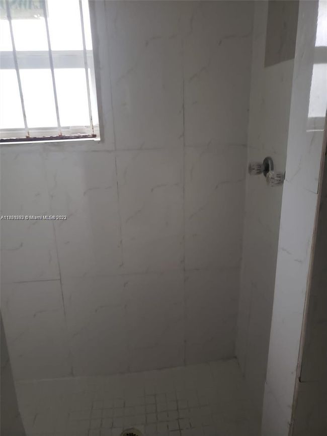 1829 Nw 62 Nd Ter, House other with 2 bedrooms, 2 bathrooms and null parking in MIAMI FL | Image 8