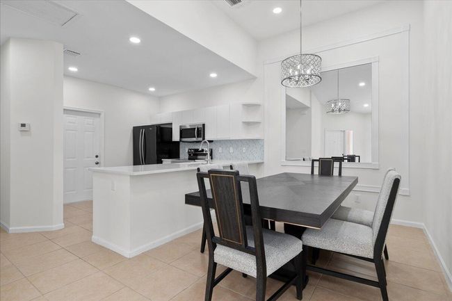 10705 Pelican Dr, Condo with 2 bedrooms, 2 bathrooms and null parking in West Palm Beach FL | Image 5