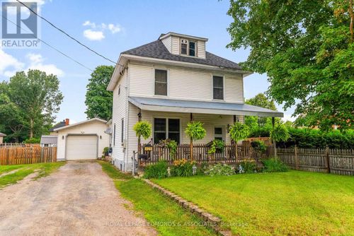 428 Trafalgar Rd, Pembroke, ON, K8A5B5 | Card Image
