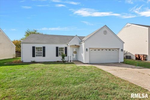 19 Arthur Jones Ave, New Berlin, IL, 62670-4534 | Card Image