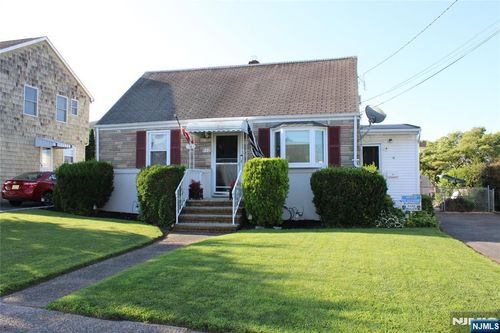 192 Stefanic Ave, Elmwood Park, NJ, 07407-2425 | Card Image