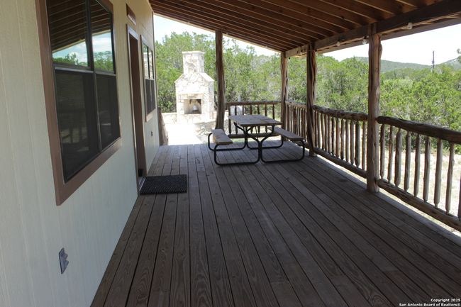 693 Brushy Creek Ranch Rd, House other with 4 bedrooms, 4 bathrooms and null parking in Concan TX | Image 6