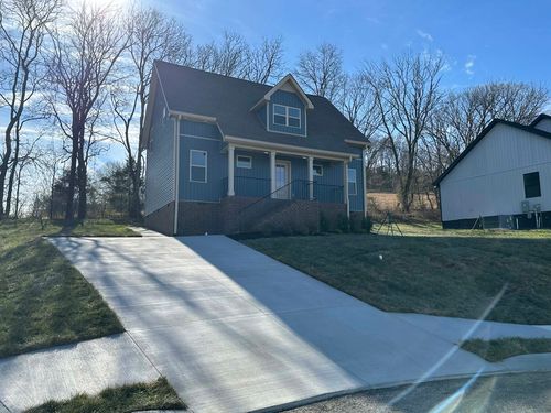 205 Scenic Ln, Hartsville, TN, 37074-3082 | Card Image