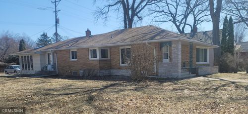 826 8th Ave N, Saint Cloud, MN, 56303-2908 | Card Image
