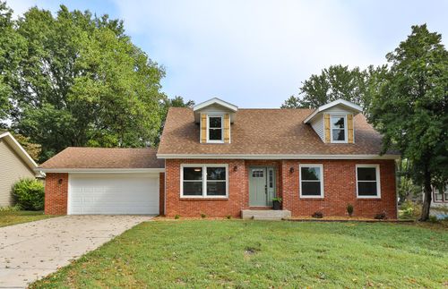 833 E Mentor St, Springfield, MO, 65810-2964 | Card Image