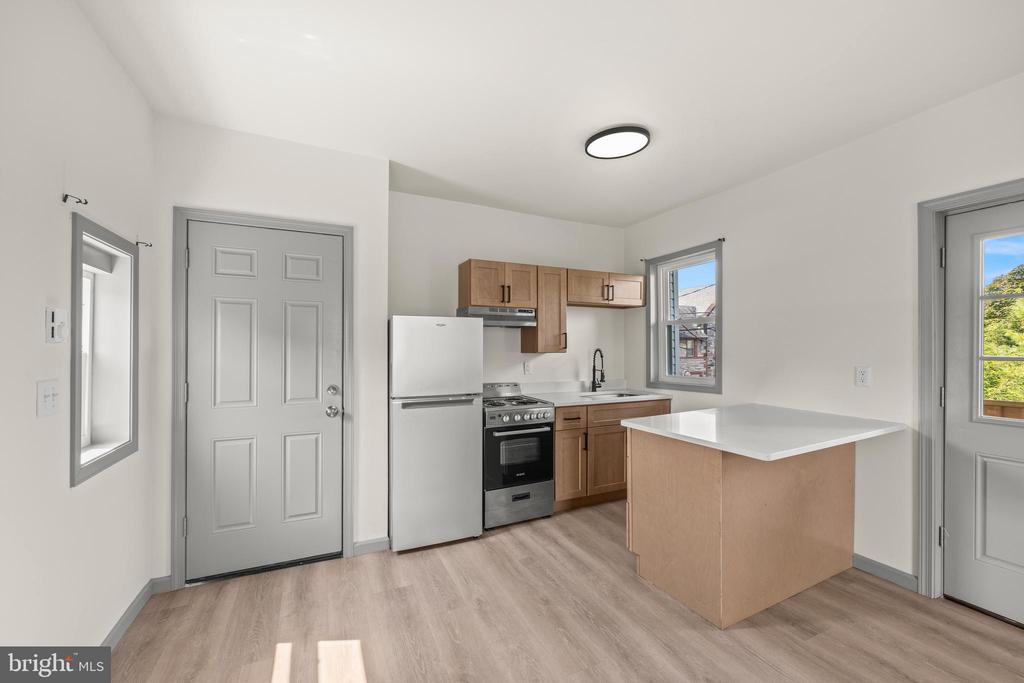 Residential Lease in LEBANON 2