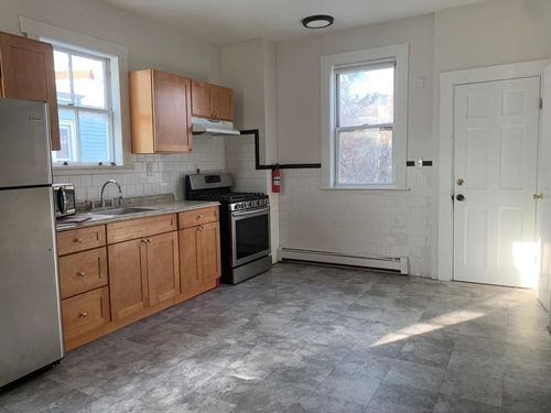 apt-2-32 E Cottage St, Boston, MA, 02125-3397 | Card Image