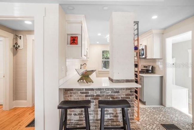 4106 N Central Ave, House other with 5 bedrooms, 3 bathrooms and null parking in TAMPA FL | Image 12