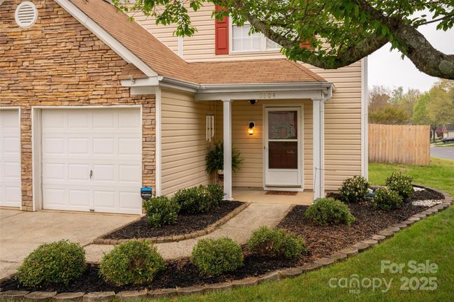 Fresh landscaping | Image 28