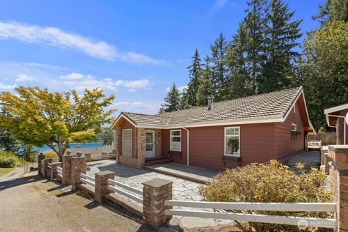 6899 Navajo Trl Ne, Bremerton, WA, 98311-9468 | Card Image