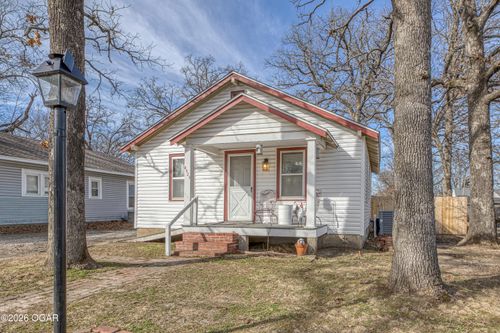 2523 E Windsor St, Joplin, MO, 64801-1274 | Card Image