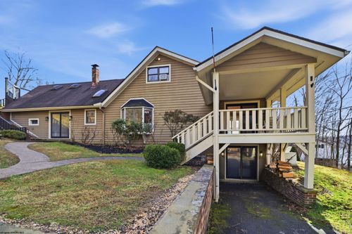 130 Saint Francis Way, Bridgeport, WV, 26330-7939 | Card Image