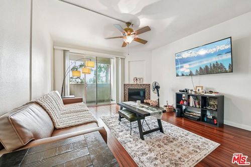 310-535 Magnolia Ave, Long Beach, CA, 90802-2890 | Card Image