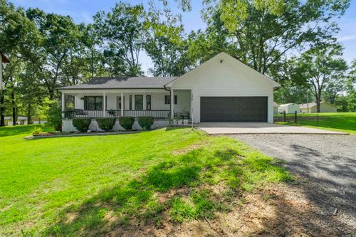 60 Pin Oak Dr, Lonoke, AR, 72086-8726 | Card Image