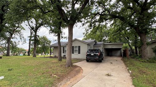 5632 Taylor Rd, River Oaks, TX, 76114-3352 | Card Image