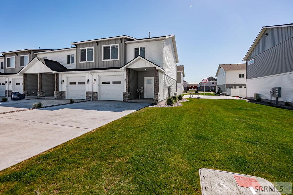 Huckleberry Ln, Sugar City, ID 83448