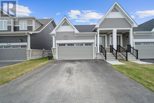 15 Golf Links Drive, Loyalist (Bath), ON, K0H1G0 | Card Image